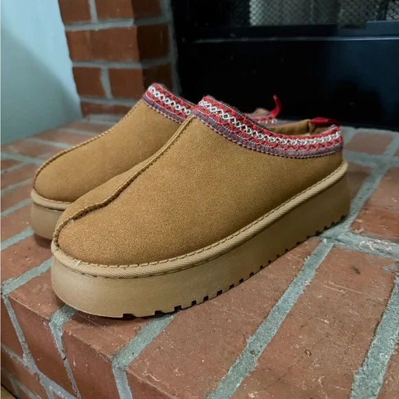 Slip On Platform Slippers - Picture 3 of 6